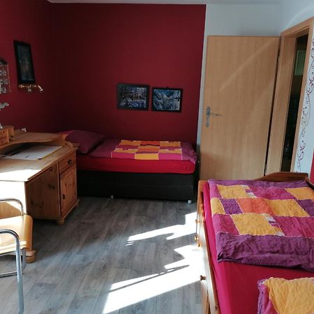 Ferienwohnung Hella ヒンメルプフォルト エクステリア 写真